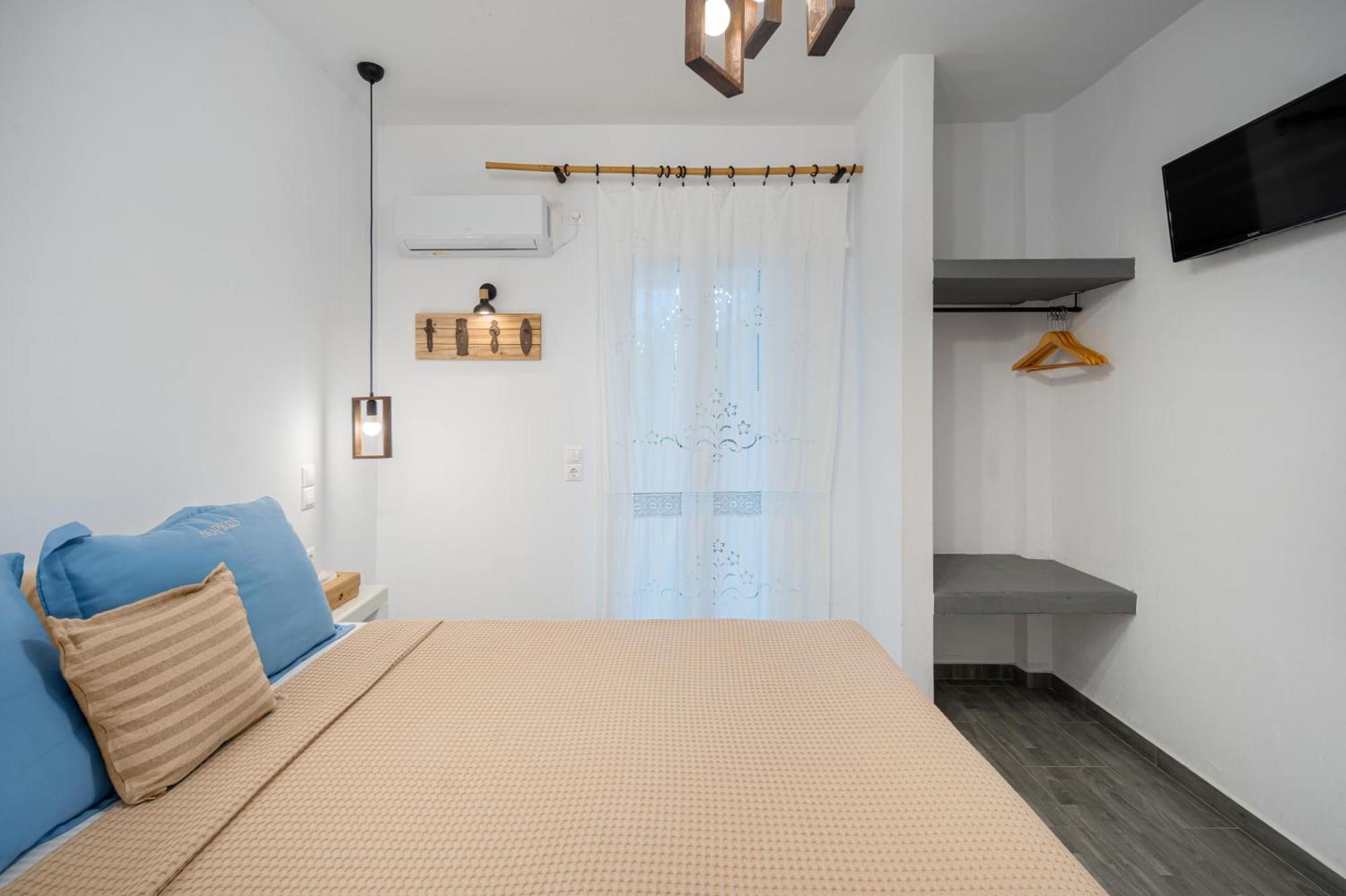 Livadakia Dorkas Luxury Rooms&Apartments מראה חיצוני תמונה